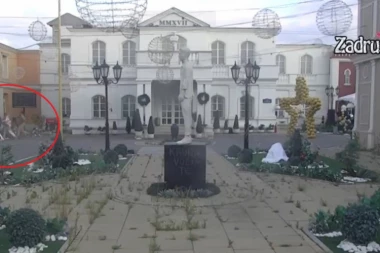 Pokušali da se iskradu tokom žurke: Marko i Luna bežali iz Zadruge!