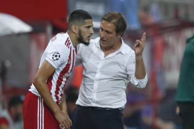 Jezivo: Bivšem fudbaleru Olimpijakosa preti opasnost od amputacije ruke!