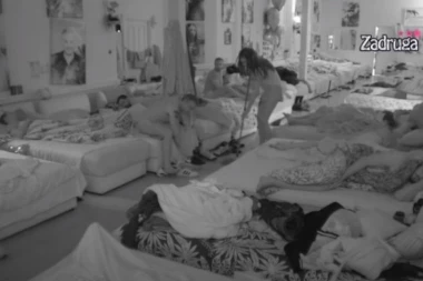 (VIDEO) Skandal u Zadruzi! Marko Đedović vršio nuždu nasred spavaće sobe: Narod zgrožen!