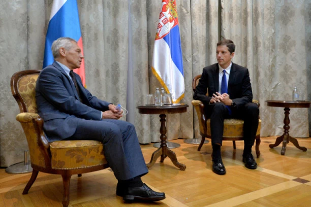 Đurić sa Bocan Harčenkom: Ruski ambasador upoznat sa problemima i položaju Srba na KiM!