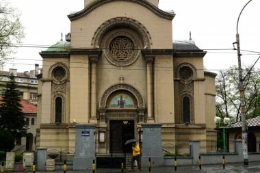 Evo kako se branio migrant koji je uhapšen zbog pljačke vernika u crkvi Aleksandra Nevskog!