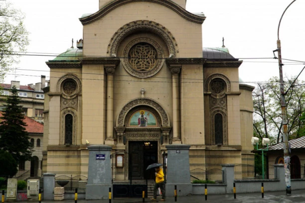 Evo kako se branio migrant koji je uhapšen zbog pljačke vernika u crkvi Aleksandra Nevskog!