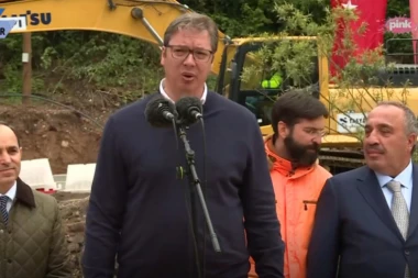 Vučić o nemirima u SAD: Želimo da američki narod što pre prevaziđe poteškoće i da Amerika pokrene ekonomiju