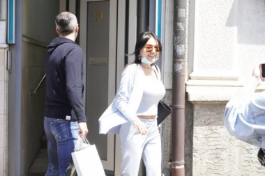 (FOTO) OVDE JE NEKADA ŽIVELA CECA: Pre nego što se udala za Arkana, ovo je bila njena ZGRADA!