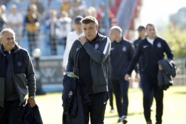 Savo Milošević BESAN: Neozbiljnost na terenu, mnogi troše kredite, među njima i Sadik!