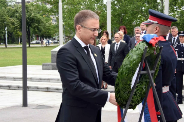 Ministar Stefanović: Nikada nećemo zaboraviti njihovu herojsku žrtvu, važno nam je da se svaki čovek u našoj zemlji oseća bezbedno