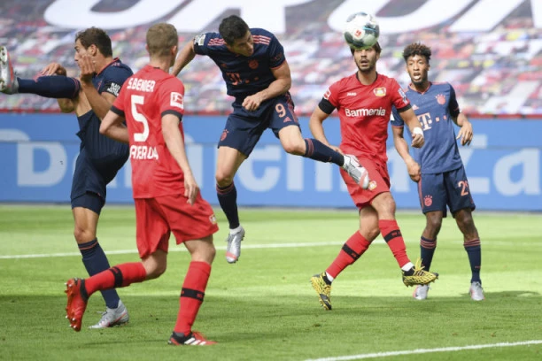 Bajern se mučio, ali ipak slavio u Leverkuzenu, Lajpcig bez tri boda ostao u nadoknadi, novi poraz Kostića i drugova!