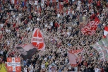 CRVENO-BELI MU OSTALI UREZANI U SEĆANJU: Ma, kakvav Vembli, nama je finale bilo protiv Zvezde i 30.000 pijanih Srba! (VIDEO)