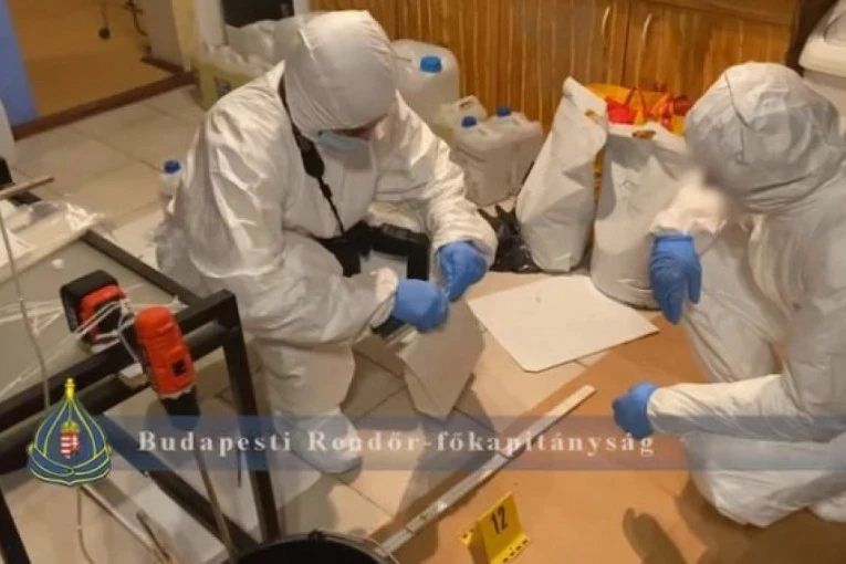 (FOTO, VIDEO) Mađarska policija uhvatila Srbina sa skupom robom, akciju snimale kamere!