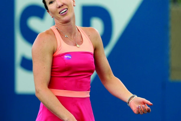 SVI SE PITAJU GDE JE NESTALA JELENA JANKOVIĆ!? Teniserka se vratila iz MRTVIH, a OVOM promenom je zapalila društvene mreže! (FOTO)