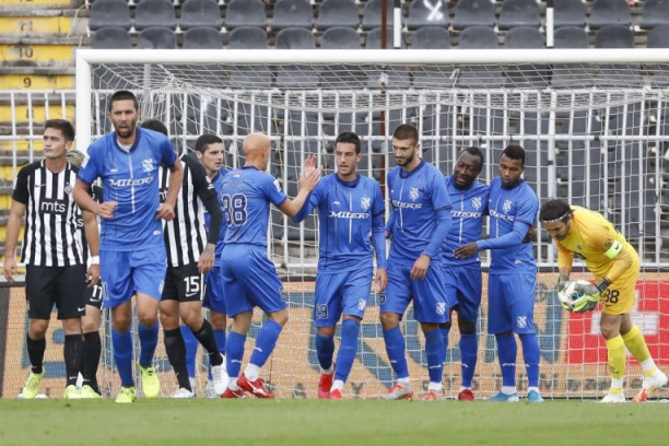 LUDO POPODNE U LINGLONG SUPERLIGI: Mladost PREGAZILA Radnički, Vojvodina se namučila sa Novim Pazarom, Krstajić upisao novu pobedu!