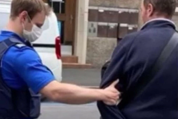 MMA borac doživeo užas u Švajcarskoj, pedofil mu napao ćerku: Da je zemlja normalna, ovakvi bi već bili mrtvi!