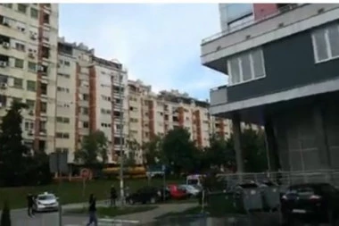 (VIDEO) SREĆAN EPILOG DRAME U PANČEVU: Pregovarači ubedili ženu da odustane od skoka sa zgrade