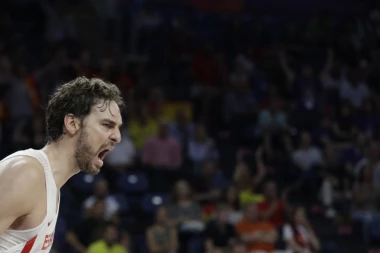 KOŠARKA VIŠE NEĆE BITI ISTA: Legendarni Pau Gasol RASTUŽIO planetu!