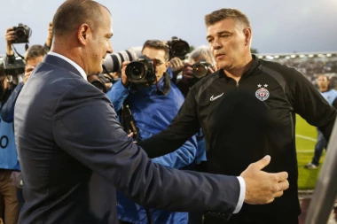 ČETIRI VOJNIKA ZVEZDE I PARTIZANA!