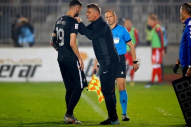 NE VALJA U HUMSKOJ: Šćekić IZNENADIO "Grobare"!