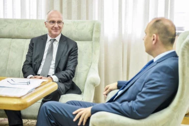 (FOTO, VIDEO) Lončar se sastao sa ambasadorom Nemačke: Dogovorili nastavak saradnje dve zemlje