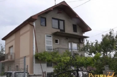 Ništa vile, nikakvo Dedinje: Ona je jedna od najpopularnijih pevačica, a ovo je njena kuća!