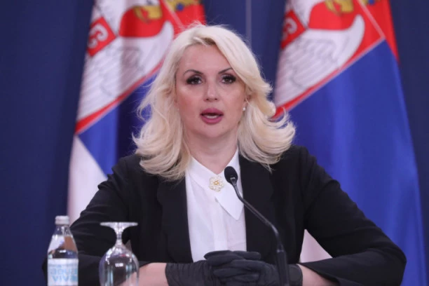 Da li će u Srbiji ODUZIMATI DECU koja nisu vakcinisana? Kisić Tepavčiveć otklanja sve dileme