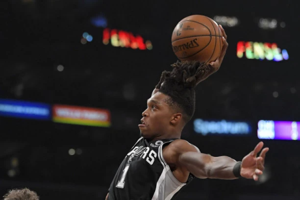 Jeziva ispovest košarkaša San Antonija: Silovan sam, mučen i zlostavljan!