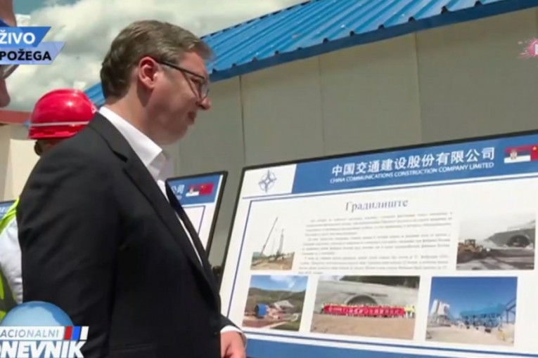 (VIDEO) Vučić obišao radove na delu auto-puta Preljina - Požega