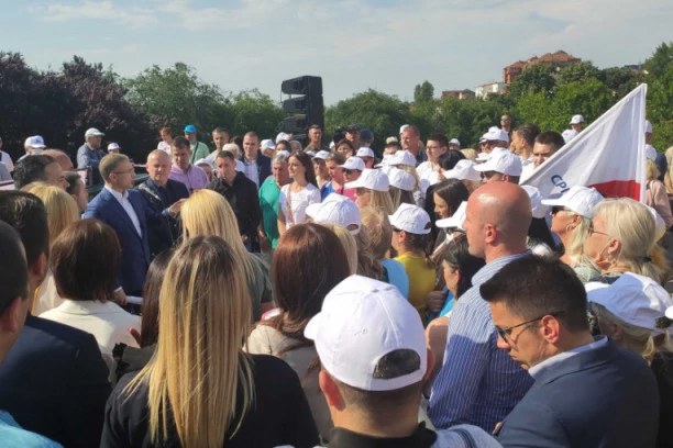 STEFANOVIĆ U MIRIJEVU: Garantujemo nastavak infrastrukturnih projekata