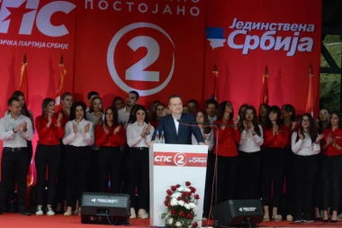 (FOTO) PREDIZVORNI MITING SPS U JAGODINI: Evo šta su poručili Dačić i Palma