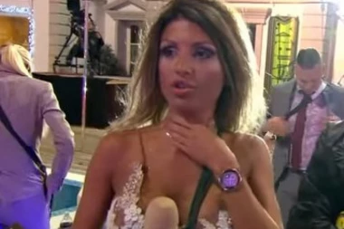 (VIDEO) Kamere zabeležile opasan incident na "Zadrugoviziji": Ivana Šopić psuje majku celom žiriju!