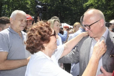 Vesić: Glas za SNS glas za nastavak projekata na Voždovcu