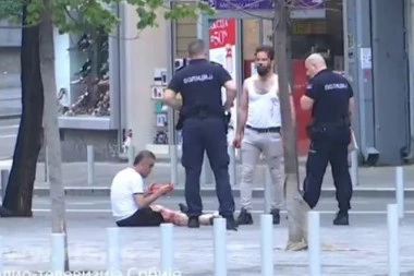 (FOTO) Krvavi obračun u centru Beograda: Dvojica muškaraca se sukobila kod Staklenca, jedan ima teže povrede!