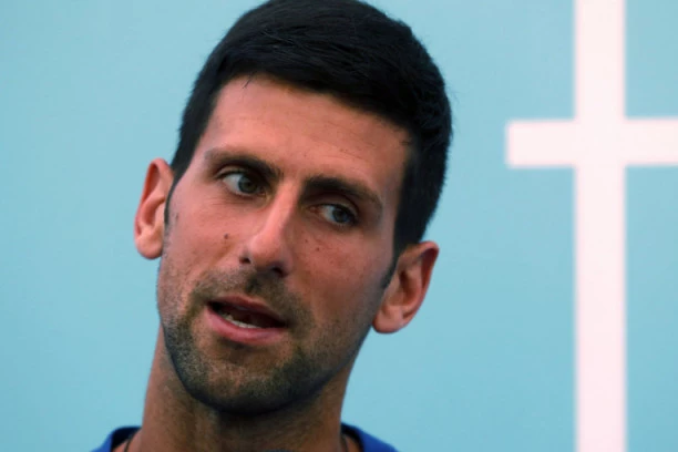 NOVI UDARAC ZA NOLETA: Legenda "belog" sporta razočarana zbog Đokovićeve odluke!