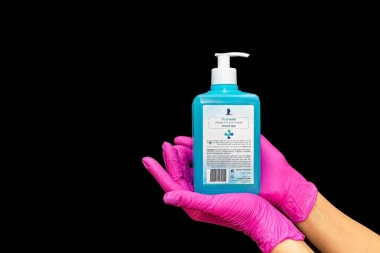 (RECEPT) Evo kako da sami napravite antibakterijski gel i zaštitite se od opasnih mikroorganizama