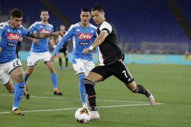 Juventus pao posle penala: Napoli osvojio Kup Italije, Maksimović strelac sa bele tačke!