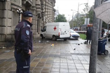 U jezivoj nesreći kod Vlade Srbije poginuli mladić i devojka starosti oko 20 godina