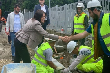 Predsednica opštine Irena Vujović obišla radove na Savskom vencu