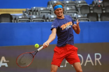 ATP NAPOKON REAGOVAO: Zverev ZLOSTAVLJAO devojku?!