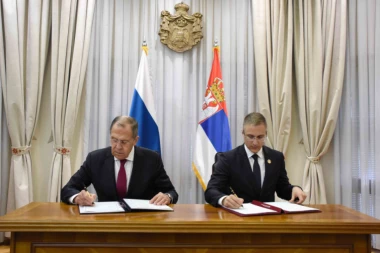 SRBIJA I RUSIJA ZAJEDNIČKI PROTIV TERORISTA: Stefanović i Lavrov potpisali sporazum