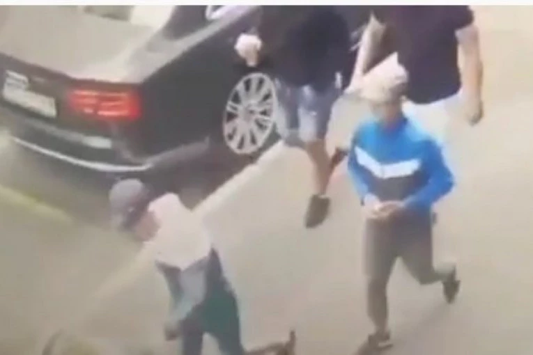 (VIDEO) OPREZ, BANDITI HARAJU BEOGRADOM: Ovako su razbojnici opljačkali ženu kod Pravnog fakulteta