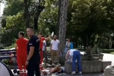 (VIDEO) KRVAVI OBRAČUN MIGRANATA NA KALEMEGDANU: Jedan izboden, policija uhapsila napadača