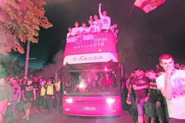 Zvezda u subotu slavi 31. TITULU: Goreće Beograd kao nikada pre!