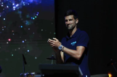 LOV NA VEŠTICE: Đoković progovorio prvi put posle medijskog linča njega i porodice!