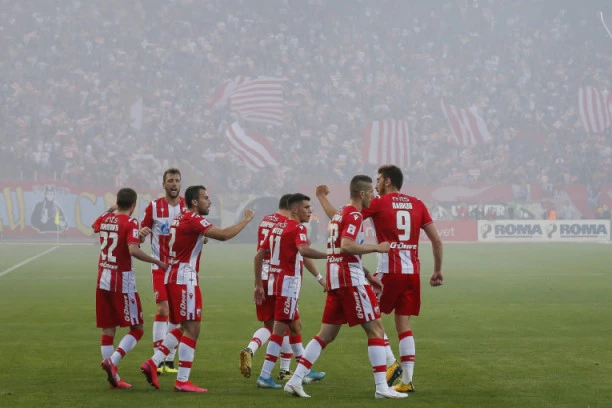 Zvezda sprema detonaciju: Bivši fudbaler Lacia potvrdio da ga želi srpski šampion!