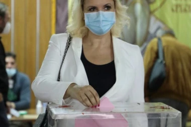 Darija Kisić Tepavčević obavila građansku dužnost