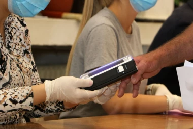 UBEDLJIVA POBEDA SNS U NEGOTINU I MIONICI: Preko 70 odsto glasova za listu Aleksandra Vučića