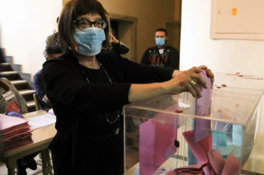 Glasala Maja Gojković