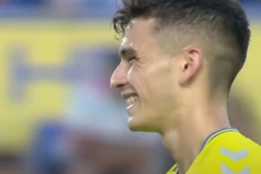 (VIDEO) Nije ni čudo što ga Barsa traži: O fenomenalanom driblingu mladog napadača bruji cela Španija