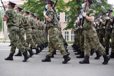 SRPSKA VOJSKA NA DELU: Sasekli ŠIPTARSKU AKCIJU u središtu naše zemlje, pod punom ratnom opremom