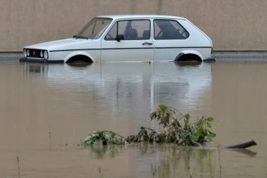 VANREDNE ODBRANE OD POPLAVA: Poplavni talas iz Bugarske i sa KiM preti da ugrozi naselja na jugoistoku Srbije!