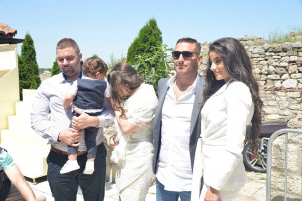 VENČAVAJU SE MARINA I DARKO: Pevač otkrio da sprema iznenađenje verenici i čeka njen povratak!