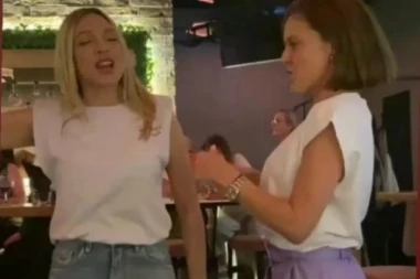 Pevačice pozitivne na koronu ugrozile druge Milica zarazila majku  šina: Slavica se voza po gradu